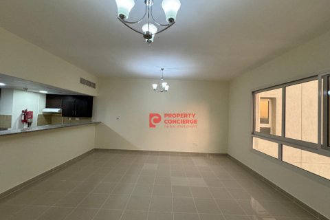 Apartmen di Al Quoz, Dubai, UAE 2 bilik tidur, 124 meter persegi № 506655 - foto 7