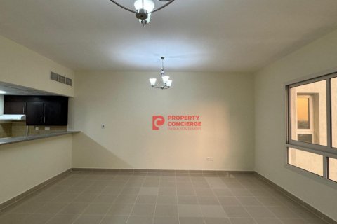 Apartmen di Al Quoz, Dubai, UAE 2 bilik tidur, 124 meter persegi № 506655 - foto 12