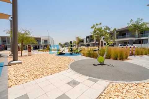 Yas Island, Abu Dhabi, संयुक्त अरब अमीरात में विला, 4 बेडरूम, 347.2 वर्ग मीटर, संख्या 688498 - फ़ोटो 11