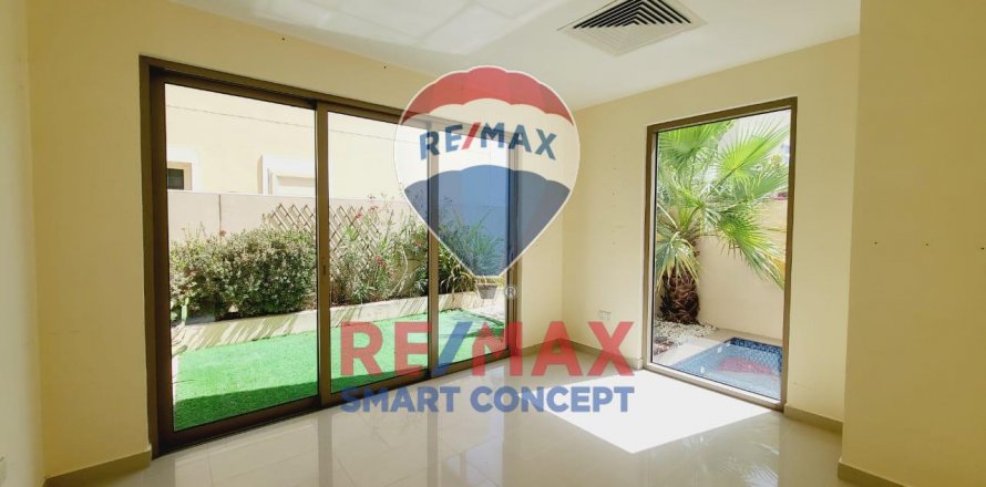 Vilă în Al Raha Gardens, Abu Dhabi, EAU 3 dormitoare, 254.9 mp.  №503132