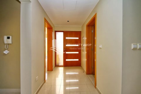 Villa til salgs i Al Raha Gardens, Abu Dhabi, Emiratene 3 soverom, 360 kvm Nr. 716852 - Foto 13