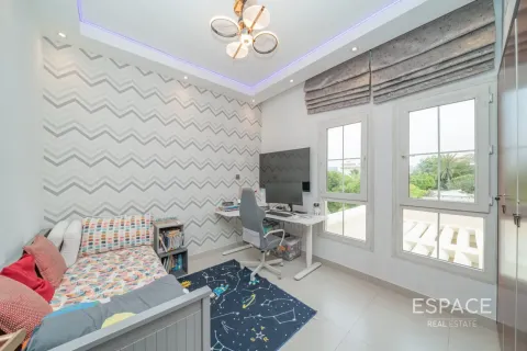 Vila u The Springs, Dubai, UAE 4 spavaćih soba, 279 m2 Br. 738352 - fotografija 16