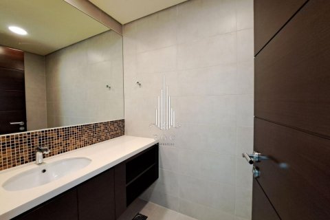 Μεζονέτα σε Corniche Road, Abu Dhabi, ΗΑΕ 2 υπνοδωμάτια, 160.9 τ.μ. Αρ. 484884 - φωτογραφία 12