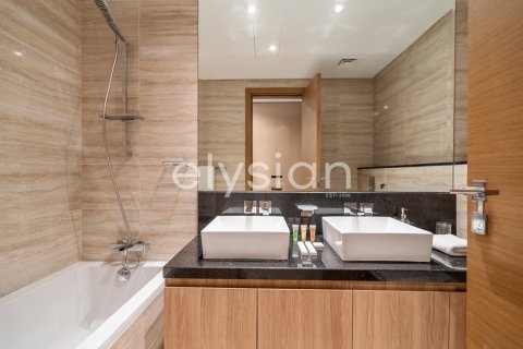 Apartmen di Business Bay, Dubai, UAE 2 bilik tidur, 103 meter persegi № 600249 - foto 16