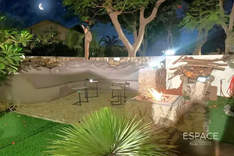 Villa The Springs, Dubaijā, AAE 2 istabas, 167 m2 Nr. 649783 - attēls 11