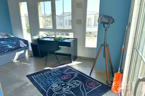 Villa The Springs, Dubaijā, AAE 2 istabas, 167 m2 Nr. 649783 - attēls 8
