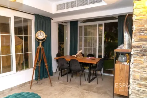 Villa The Springs, Dubaijā, AAE 2 istabas, 167 m2 Nr. 649783 - attēls 3