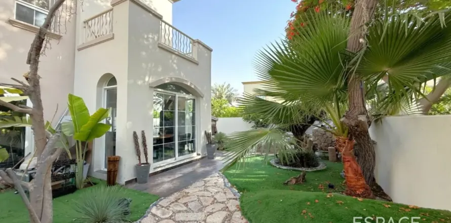 Villa The Springs, Dubaijā, AAE 2 istabas, 167 m2 Nr. 649783