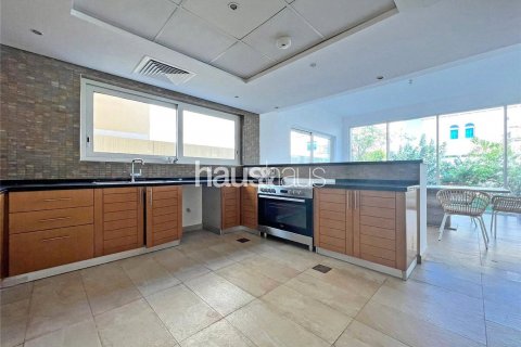 ویلا برای اجاره در Jumeirah Park، Dubai، امارات متحده عربی 4 خوابه ، 384 متر مربع ، شماره 626488 - تصویر 8