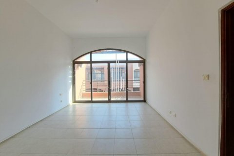 Vila v Abu Dhabi Gate City, SAE 5 spální, 283 m2 č. 535070 - Fotografia 12