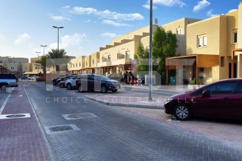 Vila v Abu Dhabi, SAE 5 spální, 348.4 m2 č. 406804 - Fotografia 8