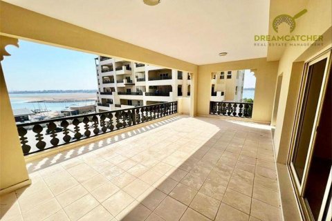 Apartment i Al Hamra Village, Ras Al Khaimah, UAE 3 soveværelser, 214.5 kvm № 454537