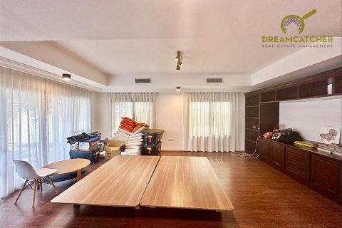 Снять в аренду виллу в Mina Al Arab, Рас-эль-Хайма, ОАЭ 5 спален, 557.4м2, № 454579 - фото 6
