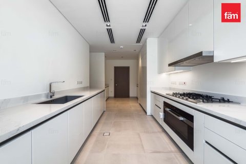 Βίλα σε Dubai, ΗΑΕ 4 υπνοδωμάτια, 627 τ.μ. Αρ. 647770 - φωτογραφία 17