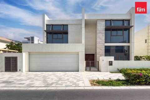 Villa in Dubai, VAE 4 slaapkamers, 627 vr.m. nr 647770
