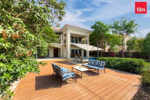 Villa en venta en Dubai, EAU 5 dormitorios, 682.7 m2 № 722360 - foto 4