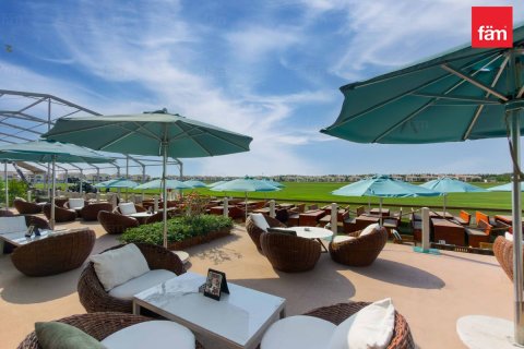 Villa en venta en Dubai, EAU 5 dormitorios, 682.7 m2 № 722360 - foto 5