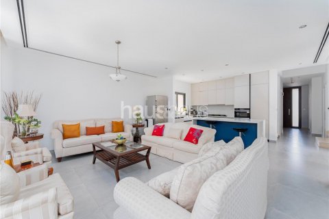 Dubai Hills Estate、Dubai、UAE にあるヴィラ販売中 4ベッドルーム、327 m2、No626210 - 写真 4