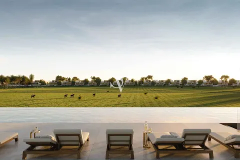 Dubai Investment Park, UAE의 판매용 빌라 침실 4개, 300제곱미터 번호 722926 - 사진 13
