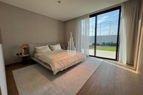 Vilë në Saadiyat Island, Abu Dhabi, Emiratet e Bashkuara Arabe 5 dhoma gjumi, 814.3 m2. № 528943 - Foto 4