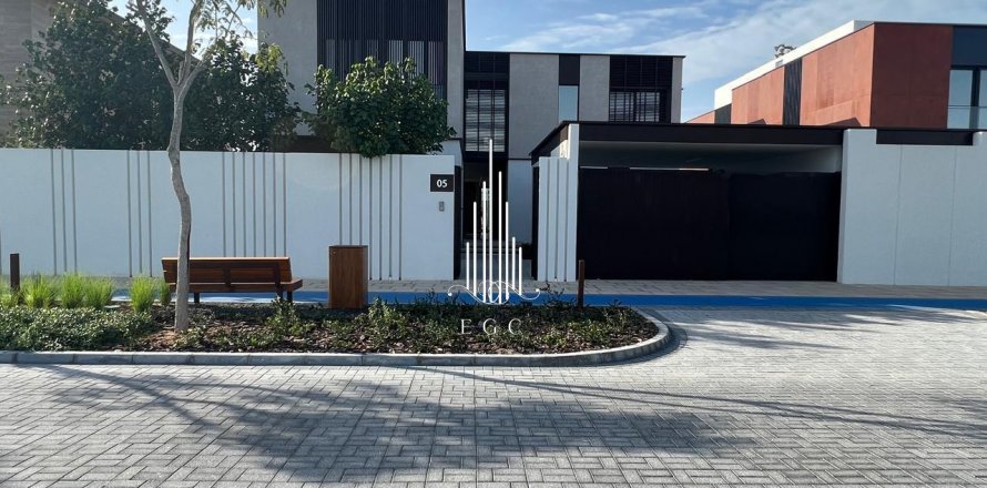 Vilë në Saadiyat Island, Abu Dhabi, Emiratet e Bashkuara Arabe 5 dhoma gjumi, 814.3 m2. № 528943