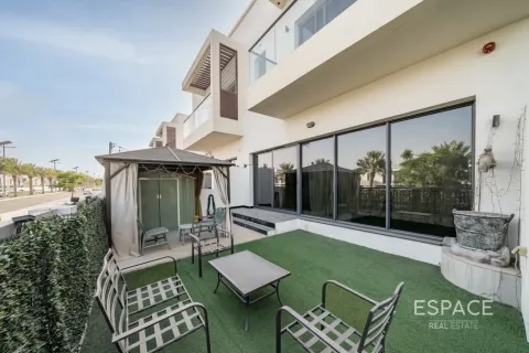 Townhouse in Al Furjan, Dubai, UAE 4 bedrooms, 269 sq.m. № 737894