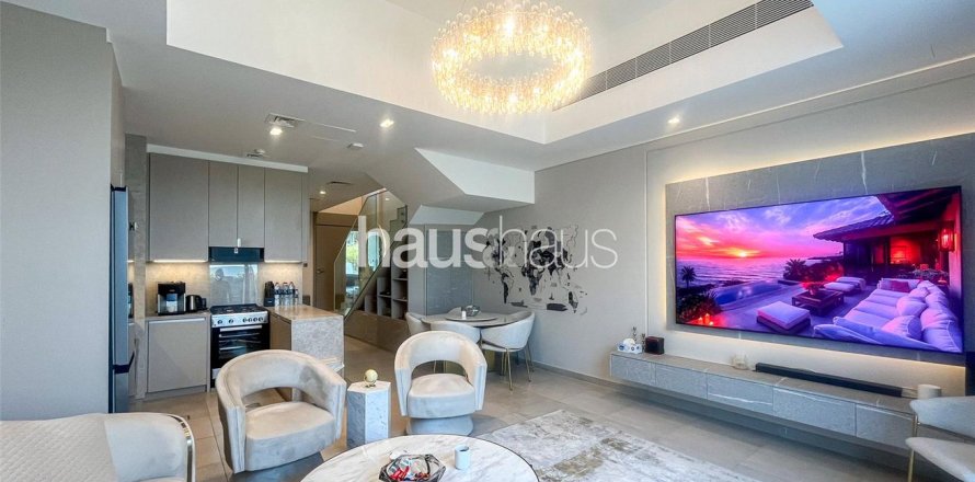 Townhouse in Mohammed Bin Rashid City, Dubai, UAE 2 bedrooms, 131 sq.m. № 627008