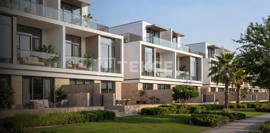 خانه شهری در Dubai Land، Dubai ، امارات متحده عربی 4 خوابه ، 252 متر مربع.  شماره 760617