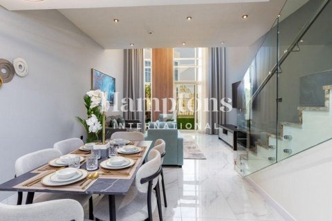 Adosado en alquiler en Rukan, Dubai, EAU 2 dormitorios, 123.79975071 m2 № 702867 - foto 6