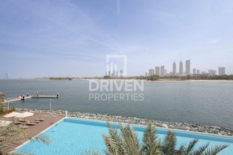 Apartmen di Palm Jumeirah, Dubai, UAE 1 bilik tidur, 128.76 meter persegi № 765131