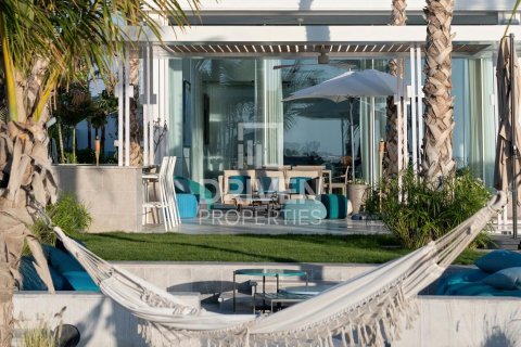 Villa till försäljning i Jumeirah, Dubai, UAE 5 sovrum, 1602.76 kvm Nr. 761466 - fotografi 12