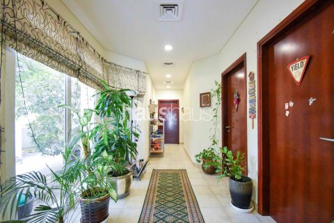 ویلا برای فروش در  Motor City، Dubai، امارات متحده عربی  4 خوابه ، 399 متر مربع ، شماره 625356 - تصویر 11
