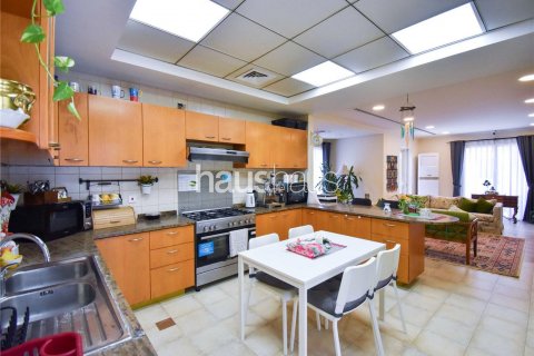 ویلا برای فروش در  Motor City، Dubai، امارات متحده عربی  4 خوابه ، 399 متر مربع ، شماره 625356 - تصویر 9