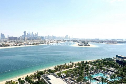 Apartment in Palm Jumeirah, Dubai, UAE 2 bedrooms, 206 sq.m. № 626172