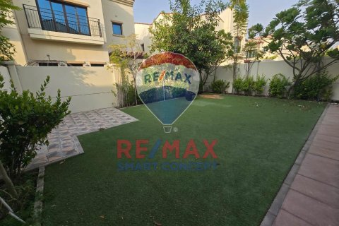Vilă de închiriat în Al Salam Street, Abu Dhabi, EAU 3 dormitoare, 353 mp.  №506994 - poză 21