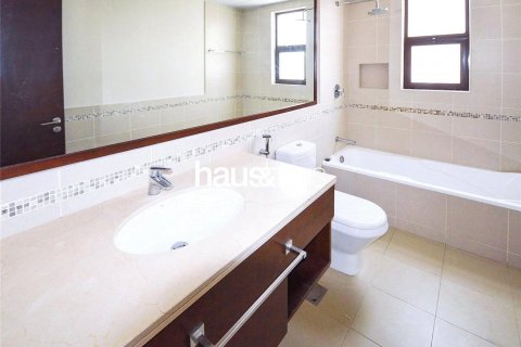 Villa te huur in Reem, Dubai, VAE 4 slaapkamers, 274 vr.m., nr 626520 - foto 11
