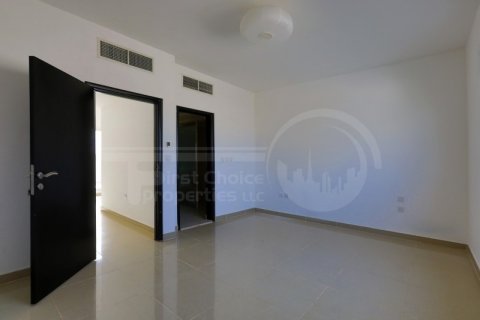 Huvila Al Reef, Abu Dhabi, Arabiemiraatit 3 makuuhuonetta, 225.2 m2 № 406813 - kuva 7