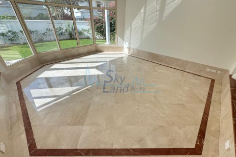 Willa do wynajęcia w Umm Suqeim, Dubai, ZEA 4 sypialnie, 372 mkw., nr 662074 - zdjęcie 5