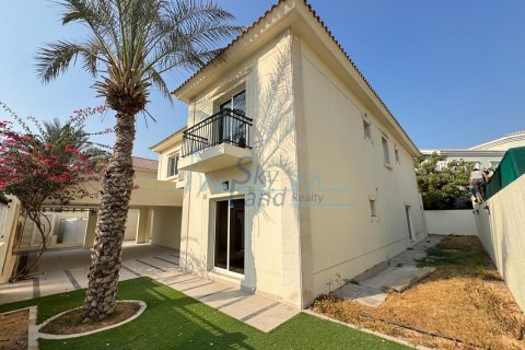 Villa à Jumeirah, Dubai, EAU: 5 chambres, 418 m2 № 662073