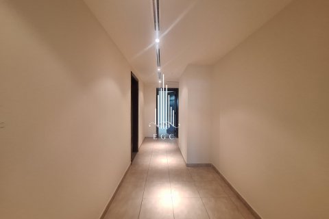 Villa te huur in Sas Al Nakheel, Abu Dhabi, VAE 3 slaapkamers, 278.7 vr.m., nr 534162 - foto 10