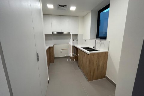 Rijtjeshuis te koop in Yas Island, Abu Dhabi, VAE 2 slaapkamers, 168.7 vr.m., nr 534163 - foto 6