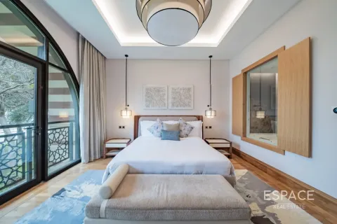 Villa sa Palm Jumeirah, Dubai, UAE 5 silid-tulugan, 413 sq.m. № 738338 - larawan 16