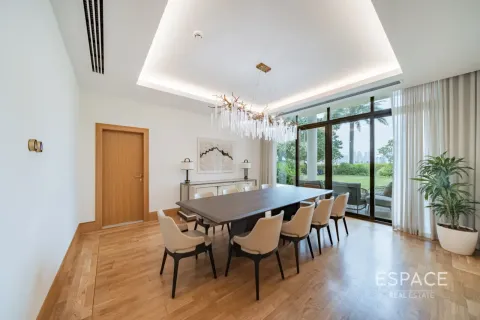Villa sa Palm Jumeirah, Dubai, UAE 5 silid-tulugan, 413 sq.m. № 738338 - larawan 4