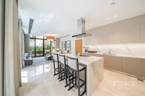 Villa sa Palm Jumeirah, Dubai, UAE 5 silid-tulugan, 413 sq.m. № 738338 - larawan 8