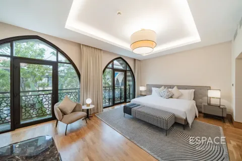 Villa sa Palm Jumeirah, Dubai, UAE 5 silid-tulugan, 413 sq.m. № 738338 - larawan 11