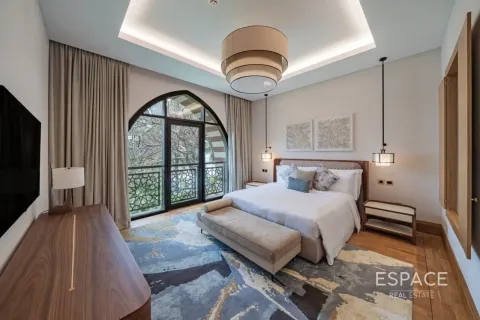 Villa sa Palm Jumeirah, Dubai, UAE 5 silid-tulugan, 413 sq.m. № 738338 - larawan 15