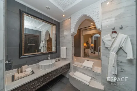 Vila u Palm Jumeirah, Dubai, UAE 4 spavaćih soba, 369 m2 Br. 738340 - fotografija 9