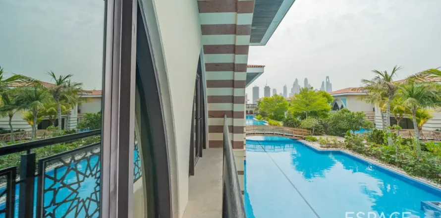 Vila u Palm Jumeirah, Dubai, UAE 369 m2, 4 spavaćih soba Br. 738340