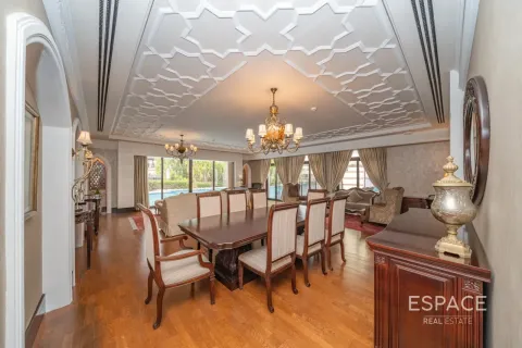 Vila u Palm Jumeirah, Dubai, UAE 4 spavaćih soba, 369 m2 Br. 738340 - fotografija 2