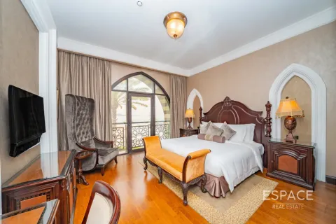 Villa zur Miete in Palm Jumeirah, Dubai, VAE 5 Schlafzimmer, 413 m2 Nr. 738339 - Foto 13